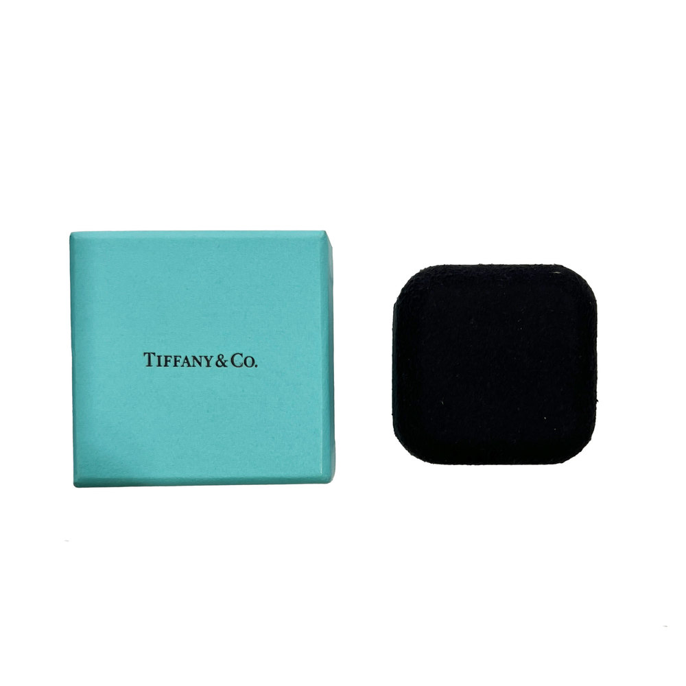 Tiffany & Co. Yellow Gold Diamond Vintage Heart Ring - Picture 4 of 4